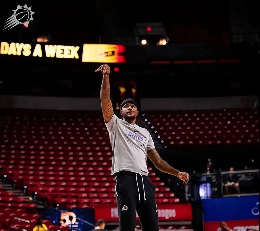 开云-光辉战机与歼20对比