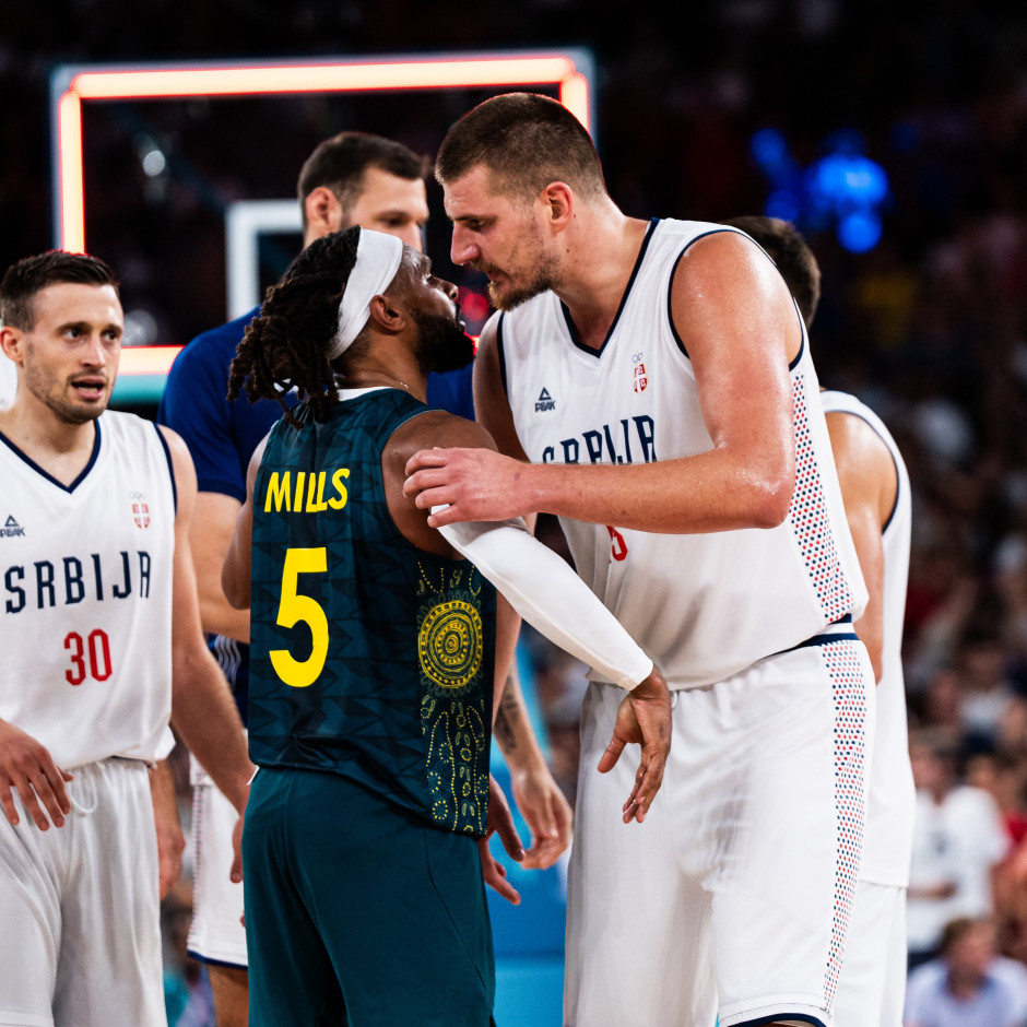 kaiyun-包含塞尔维亚队前途光明！，杜兰特新星领先优势明显表现突出观众掌声雷动的词条